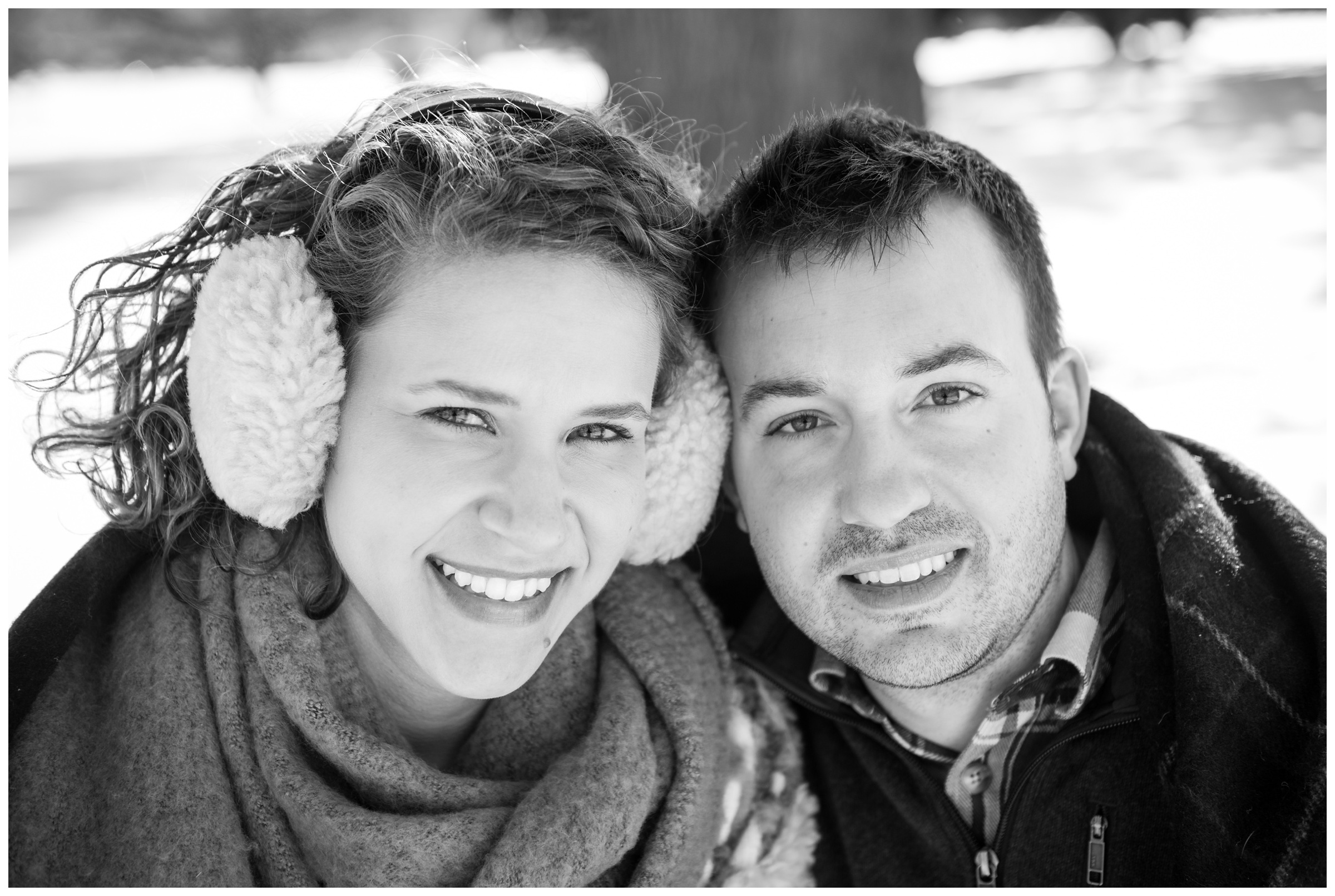winter engagement photos by Columbus, Ohio wedding photographer