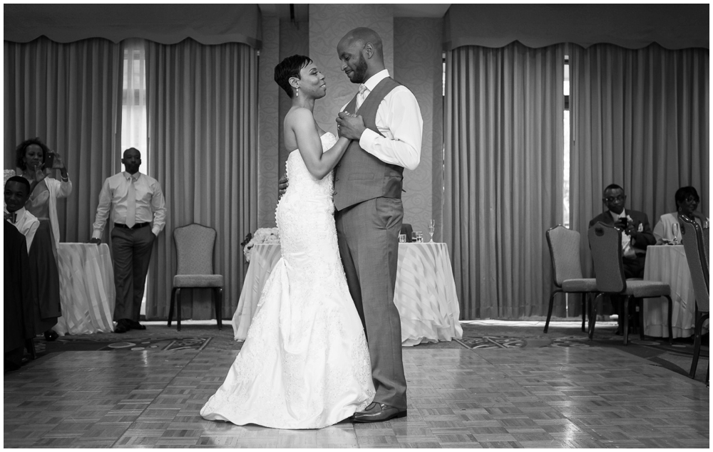 bride and groom first dance