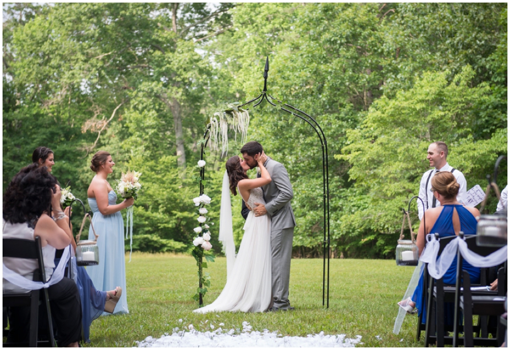 first kiss during wedding ceremony