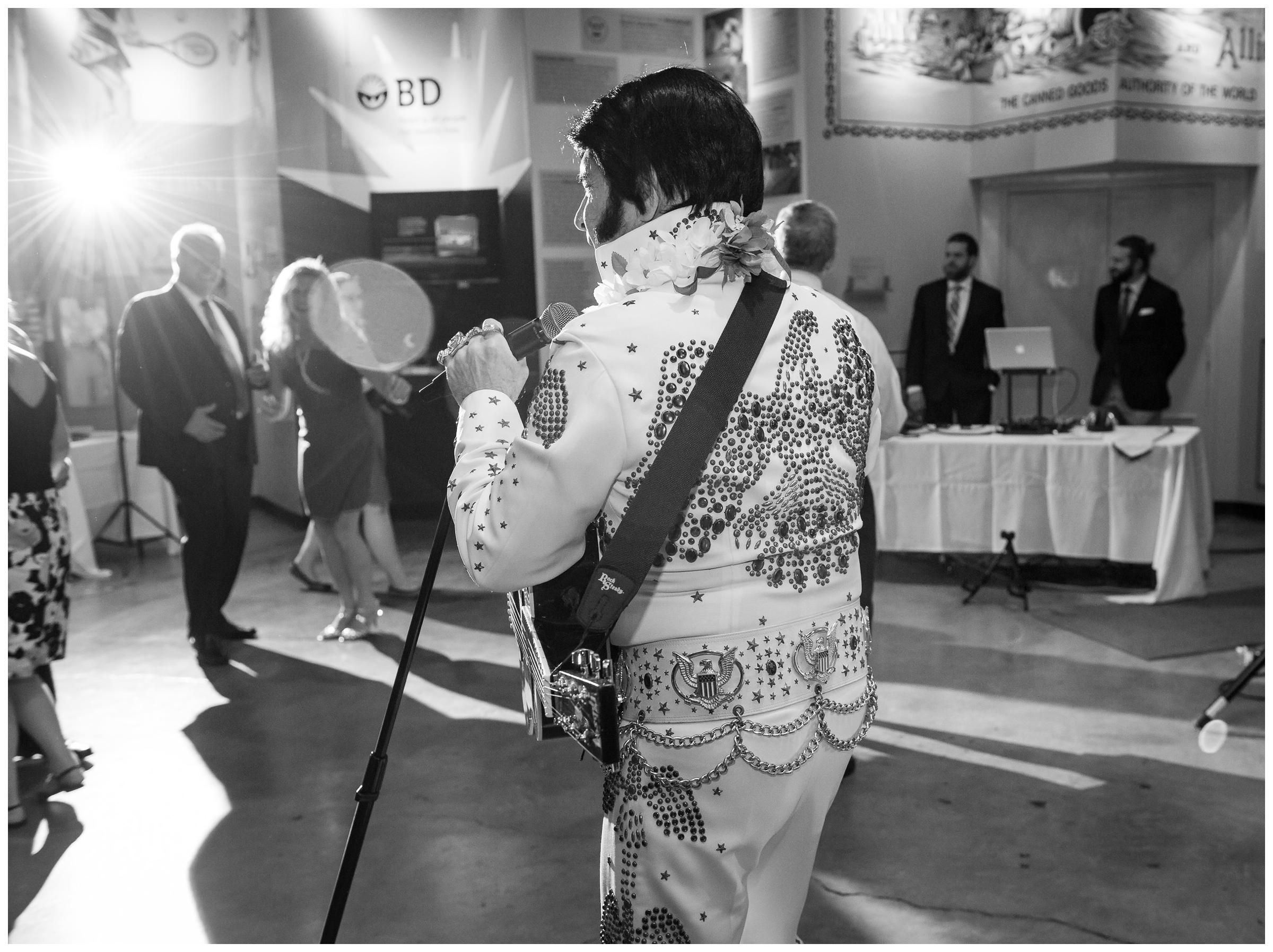 Elvis performs during wedding reception at Baltimore Museum of Industry