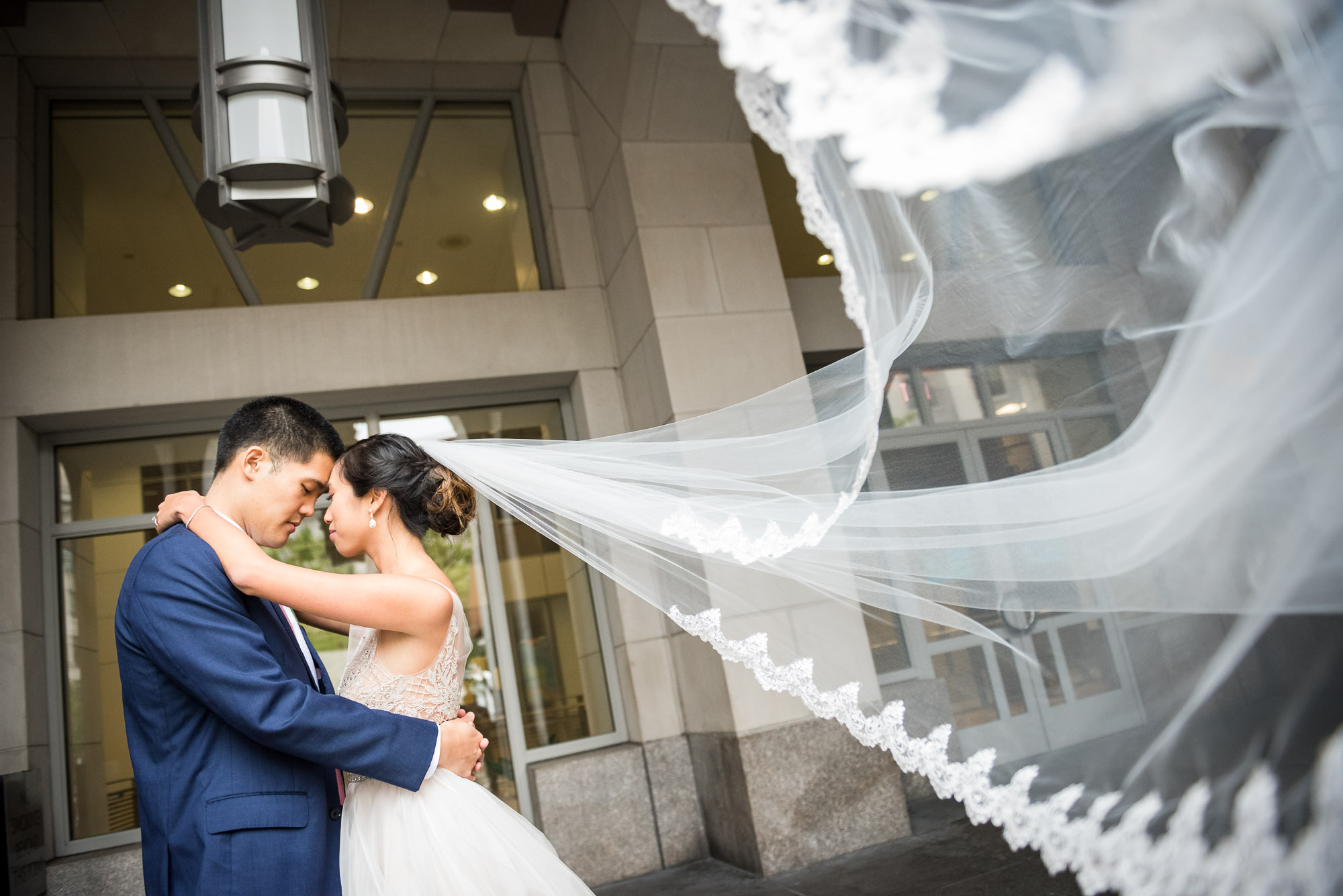 flying Cathedral veil photo by Columbus wedding photographer