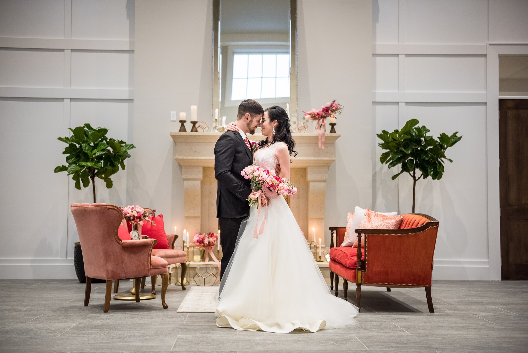 bride and groom at Estate at New Albany wedding in central Ohio